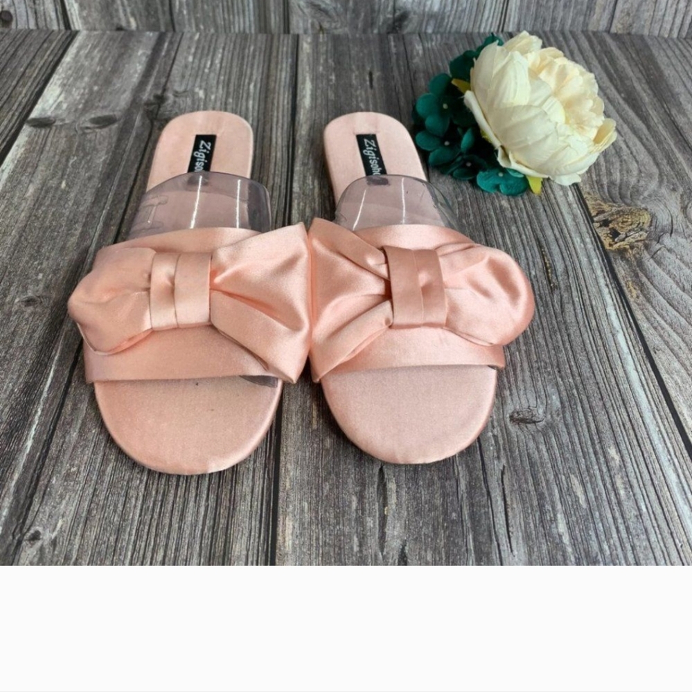 NEW PINK SATIN SANDALS sz 9